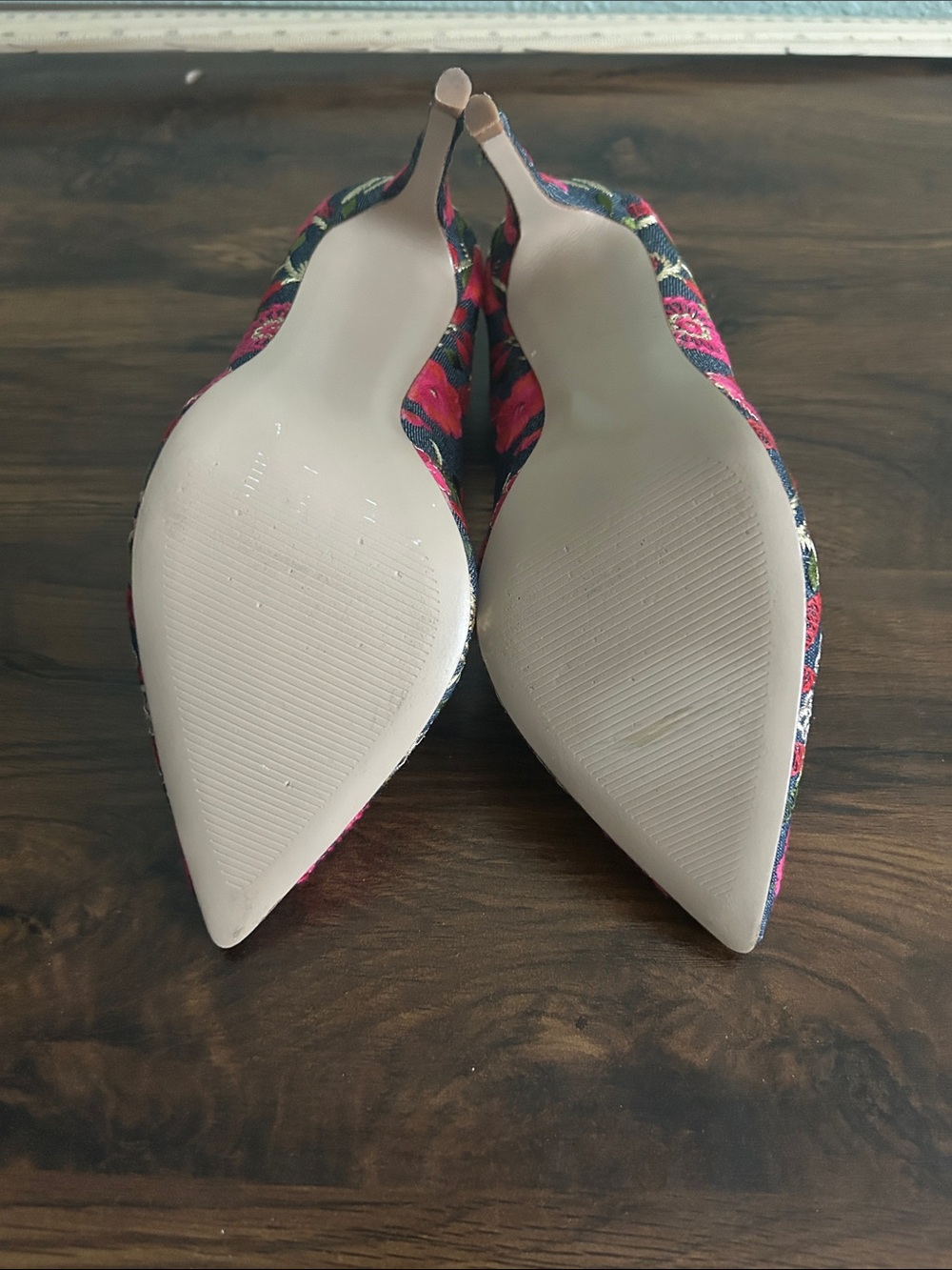 Carlos Santana Heels Pointed Toe Navy Floral W7.5 - Picture 5 of 6